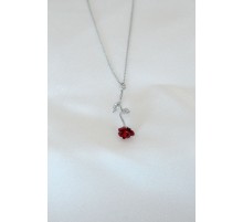 Gümüş Kaplama Kırmızı Gül Figürlü Kadın Kolye - TJ-BKO6441