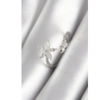 Pirinç Gümüş Renk Zirkon Taşlı Çiçek Model Kalp Detay Kadın Yüzük - TJ-BYK3070