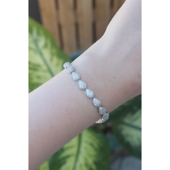 Vip Seri Pirinç Zirkon Taşlı Gümüş Renk Damla Model Bileklik - TJ-BB6065