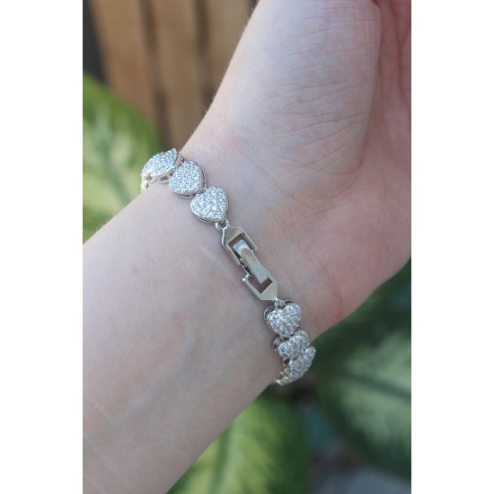 Vip Seri Pirinç Zirkon Taşlı Gümüş Renk Kalp Model Bileklik - TJ-BB6067