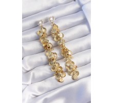 Pirinç Gold Renk Zirkon Taşlı Minimal Deniz Kabuklu Sallantılı Küpe - TJ-BKP9252