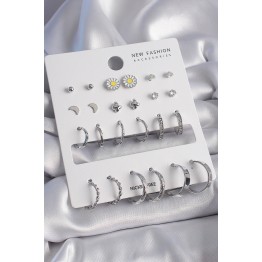 Pirinç Gümüş Renk Papatya Detaylı 12 Çiftli Kadın Küpe Seti TJ-BKP9686
