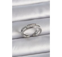 Pirinç Gümüş Renk Ayarlanabilir Sıralı İncili Zirkon Taşlı Kadın Yüzük - TJ-BYK3381