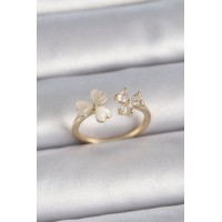 Pirinç Gold Renk Ayarlanabilir Zirkon Taşlı Kalp Beyaz Mineli Model Kadın Yüzük TJ-BYK3388