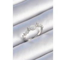 Pirinç Gümüş Renk Zirkon Taşlı Yıldız Detay Beyaz Mineli Kadın Yüzük - TJ-BYK3441