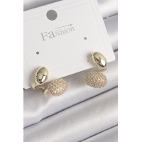 Pirinç Gold Renk Zirkon Taşlı Bombeli Model Kadın Küpe TJ-BKP9754
