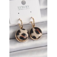 Pirinç Gold Renk Leopar Desenli Daire Model Kadın Küpe TJ-BKP9878