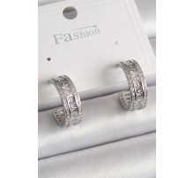 Pirinç Gümüş Renk Zirkon Taşlı İşleme Detay Halka Model Kadın Küpe - TJ-BKP9914