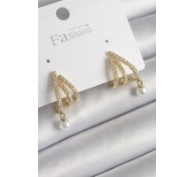 Pirinç Gold Renk Zirkon Taşlı Pençe Model İnci Detay Kadın Küpe - TJ-BKP9957