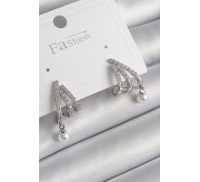 Pirinç Gümüş Renk Zirkon Taşlı Pençe Model İnci Detay Kadın Küpe - TJ-BKP9958