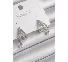 Pirinç Gümüş Renk Zirkon Taşlı Pençe Model İnci Detay Kadın Küpe - TJ-BKP9958