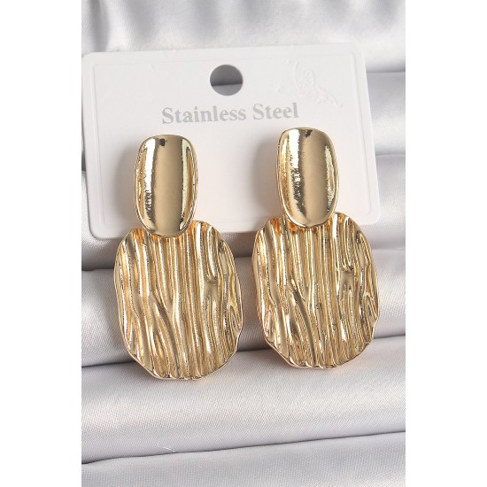 Pirinç Gold Renk Sallantı Kare Plaka Model Kadın Küpe - TJ-BKP10065