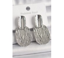 Pirinç Gümüş Renk İşlemeli Kare Plaka Model Kadın Küpe - TJ-BKP10087