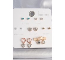 Pirinç Gold Renk Zirkon Taşlı Kalp Beyaz Mineli Fiyonk Figür 7 Çift Kadın Küpe Seti - TJ-BKP10170