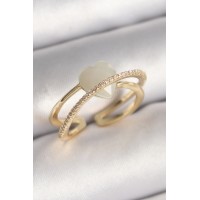 Pirinç Gold Renk Beyaz Kristal Kalp Model Zirkon Taş Detay Kadın Yüzük TJ-BYK3644