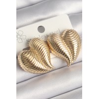 Pirinç Gold Renk İşlemeli Bomba Kalp Model Kadın Küpe TJ-BKP10260
