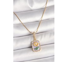 316L Çelik Gold Renk Zirkon Taşlı Mor Papatya İşlemeli Portre Model Kadın Kolye - TJ-BKO9915