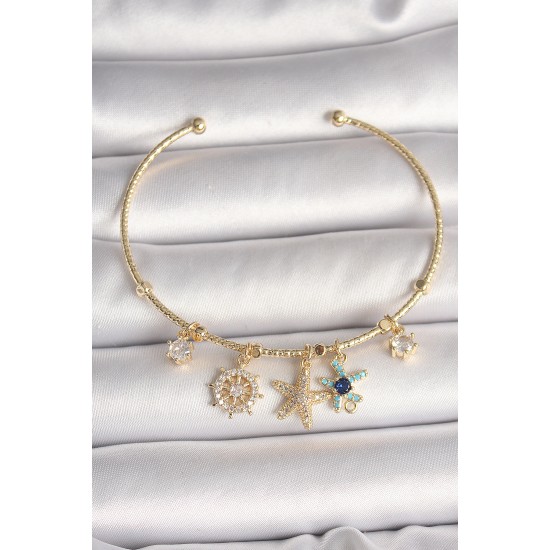 Pirinç Gold Renk Sallantı Zirkon Taşlı Yıldız Figür Charm Kadın Bileklik - TJ-BB6889
