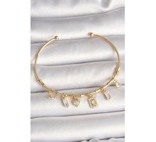 Pirinç Gold Renk Sallantı Zirkon Taşlı Kare Figür Kalp Detay Charm Kadın Bileklik - TJ-BB6895