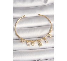 Pirinç Gold Renk Sallantı Zirkon Taşlı Kare Figür Kalp Detay Charm Kadın Bileklik - TJ-BB6895