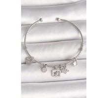 Pirinç Gümüş Renk Sallantı Zirkon Taşlı Ayıcık Figür Taç Detay Charm Kadın Bileklik - TJ-BB6907