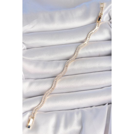 Pirinç Gold Renk Su Yolu Zirkon Taşlı Model Kadın Bileklik - TJ-BB6926