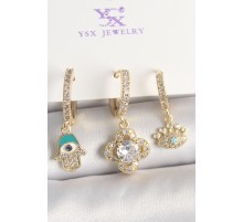 Pirinç Gold Renk Zirkon Taşlı Fatma Ana El Yonca Figür Göz Detay 3'Lü Kadın Kombin Küpe - TJ-BKP10449