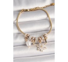 Pirinç Gold Renk Sallantı Zirkon Taşlı Çiçek Model İnci Detay Charm Kadın Bileklik - TJ-BB6934