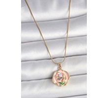 316L Çelik Gold Renk Zincir Pembe Renkli Çiçek İşlemeli İnci Detay Portre Model Kadın Kolye - TJ-BKO10075