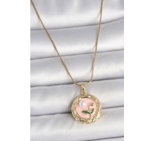 316L Çelik Gold Renk Zincir Pembe Çiçek İşlemeli inci Detay Portre Model Kadın Kolye - TJ-BKO10079