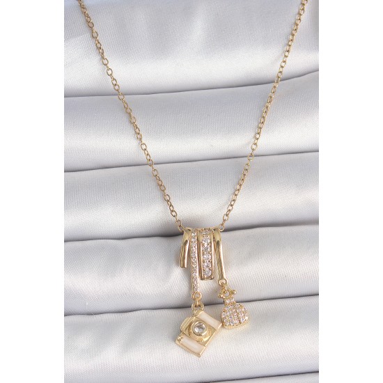 316L Çelik Gold Renk Zirkon Taşlı Sallantı Fotoğraf Makinası Figür Charm Kadın Kolye - TJ-BKO10097