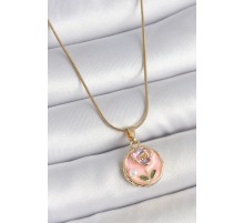 316L Çelik Gold Renk Zincir Pembe Minimal Çiçek İşlemeli İnci Detay Portre Model Kadın Kolye - TJ-BKO10129