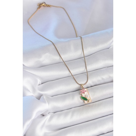 316L Çelik Gold Renk Zincir Beyaz Mineli Pembe Çiçek İşlemeli İnci Detay Dikdörtgen Portre Model Kadın Kolye - TJ-BKO10135