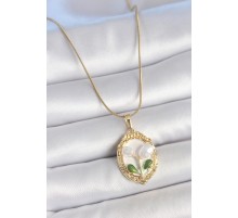 316L Çelik Gold Renk Zincir Beyaz Mineli İncili Çiçek İşlemeli Portre Model Kadın Kolye - TJ-BKO10147