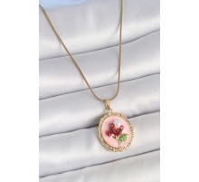 316L Çelik Gold Renk Zincir Pembe Mineli İncili Çiçek İşlemeli Portre Model Kadın Kolye - TJ-BKO10155
