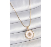 316L Çelik Gold Renk Zincir Beyaz Mineli Zirkon Taşlı Kuzey Yıldız İşlemeli Madalyon Model Kadın Kolye - TJ-BKO10173