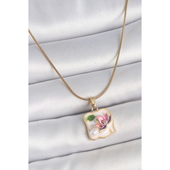 316L Çelik Gold Renk Zincir Beyaz Mineli İncili Çiçek İşlemeli Portre Model Kadın Kolye - TJ-BKO10181