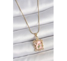 316L Çelik Gold Renk Zincir Pembe Mineli Çiçek İşlemeli Zirkon Taşlı Kelebek Detay Portre Model Kadın Kolye - TJ-BKO10188