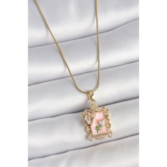 316L Çelik Gold Renk Zincir Pembe Mineli Çiçek İşlemeli Zirkon Taşlı Kelebek Detay Portre Model Kadın Kolye - TJ-BKO10188