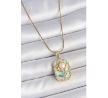 316L Çelik Gold Renk Zincir Mavi Mineli İncili Papatya İşlemeli Portre Model Kadın Kolye - TJ-BKO10199
