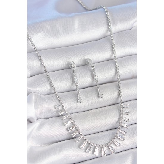 Pirinç Gümüş Renk Zirkon Taşlı Su Yolu Model VIP Seri Kadın Küpe Seti - TJ-BKO10201