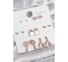 Pirinç Gold Renk Zirkon Taşlı Sallantı Damla Figür Beyaz Mine Detay 7 Çift Kadın Küpe Seti - TJ-BKP10536