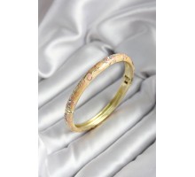 Mineli Pirinç Krem Çiçek Desenli Zirkon Taşlı Gold Renk Kadın Kelepçe (çap 60 mm) - TJ-BB6991