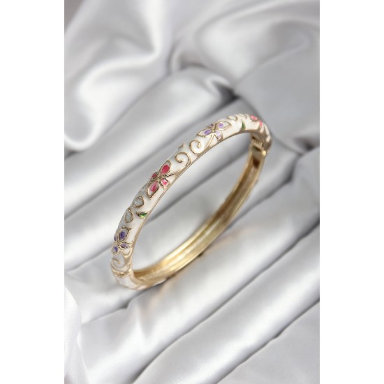 Mineli Pirinç Beyaz Çiçek Desenli Gold Renk Kadın Kelepçe (çap 60 mm) - TJ-BB7003