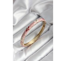 Mineli Pirinç Pembe Çiçek Desenli Gold Renk Kadın Kelepçe - TJ-BB7005