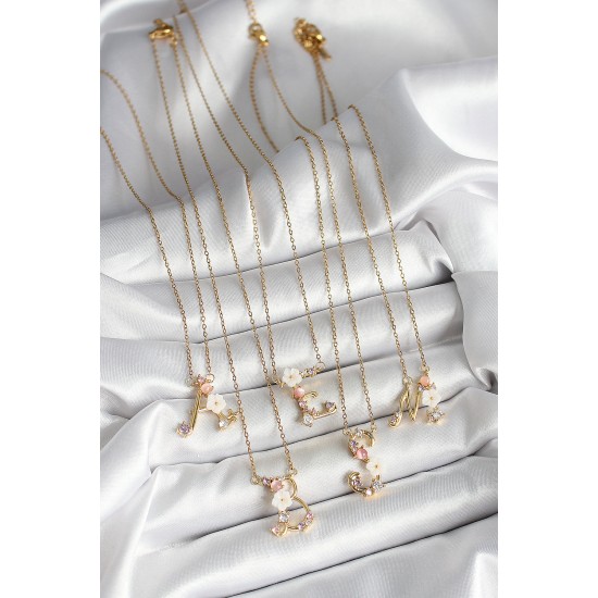 316L Çelik Gold Renk Zirkon Taşlı Çiçek Detaylı Harf Kolye 24'lü Paket Kolye - TJ-BKO10238