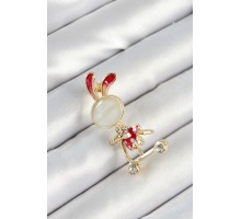 Zirkon Taş Detaylı Kırmızı 3D Scooter Süren Tavşan Kız Figürlü Gold Renk Kadın Broş - TJ-BR443