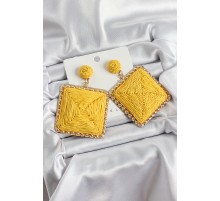 Sarı Kare Figürlü Hasır Örgü Model Gold Renk Kadın Küpe - TJ-BKP10716