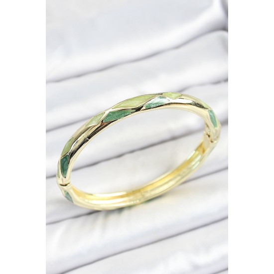 Mineli Pirinç Yeşil Baklava Desenli Gold Renk Kadın Kelepçe - TJ-BB7109