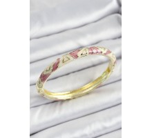 Mineli Pirinç Gold Renk Beyaz ve Pembe Geometrik Desenli Kadın Kelepçe - TJ-BB7154